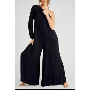 Free People Beach Black Sunday Stroll
Wide Leg One Sleeve Jumpsuit Small